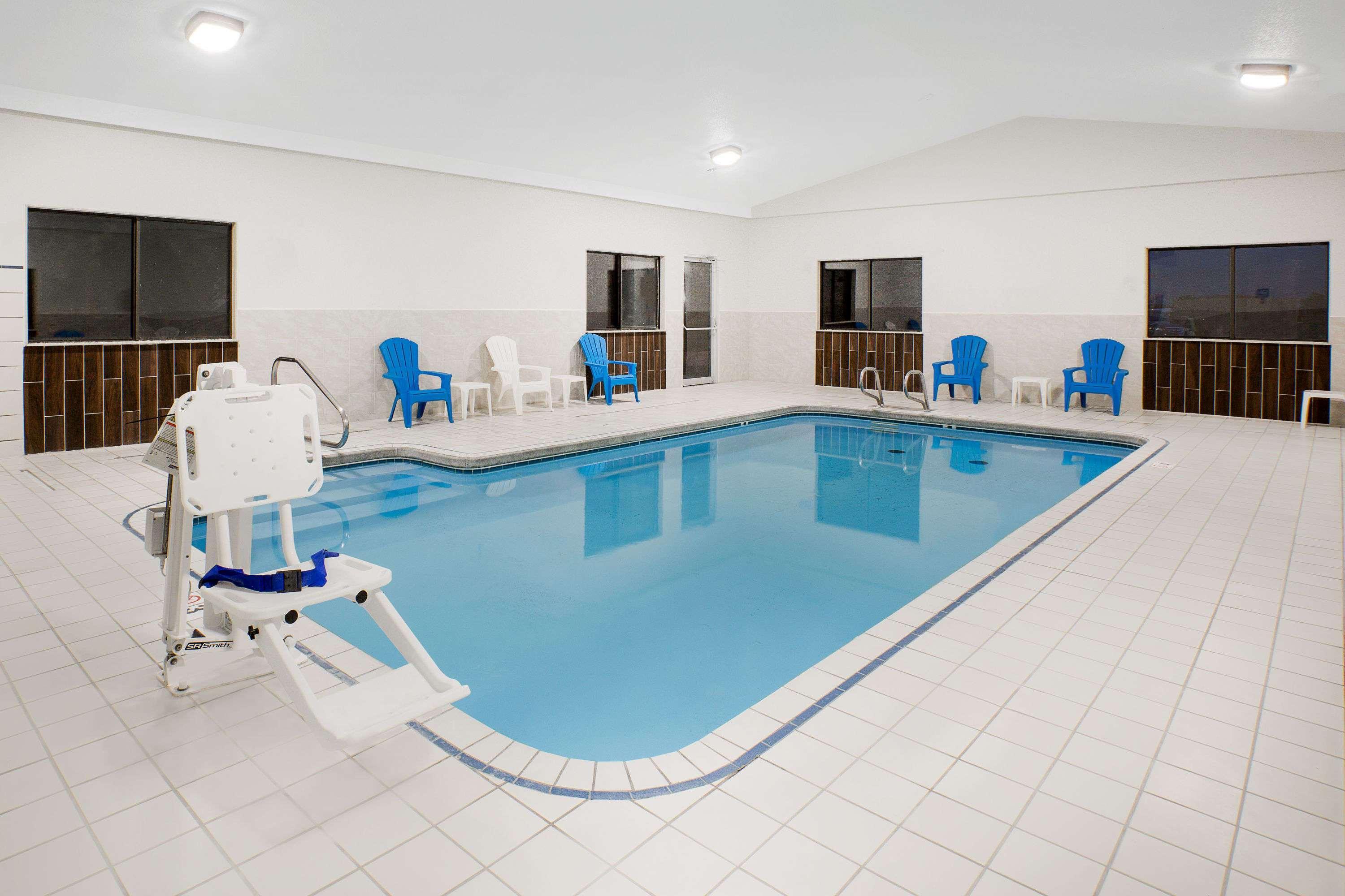 Days Inn By Wyndham Йорк Экстерьер фото